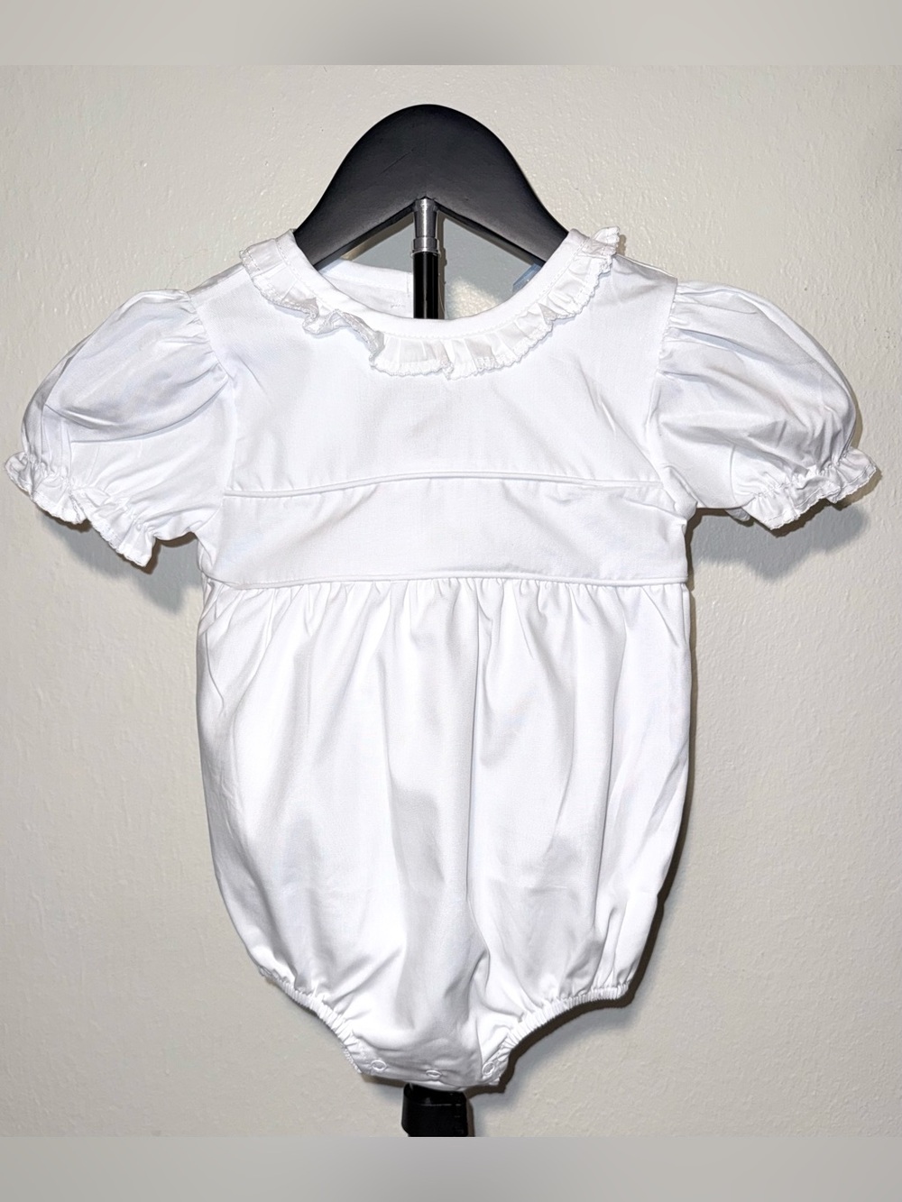 Classic Whimsy White Baby Girl Bubble Romper Puff Sleeve Ruffle Collar, 24mo NWT